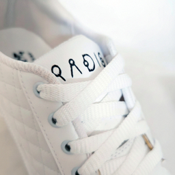 روزمره زنانه چرم راديس مدل امزی کد 686-GN سفید