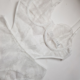 لباس خواب زنانه برتا مدل بادی توری