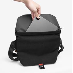 کیف ویوو مدل space exploration message bag x