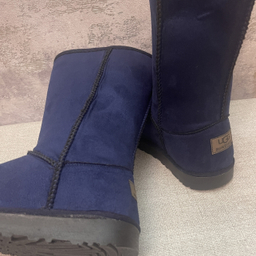 بوت زنانه طرح آگ کد A12 رنگ سرمه ای