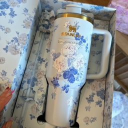 تراول ماگ استنلی مدل tumbler آبی جعبه کادویی ظرفیت 1180 میلی لیتر