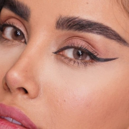 لنز رنگی سالیانه هرا شماره 14 کد sba120 رنگ عسلی موکا