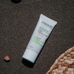 کرم ضد آفتاب رنگی پریم مدل Acnex Tinted رنگ بژ روشن با SPF60 حجم 40 میلی لیتر