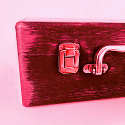 جعبه هدیه چوبی مدل چمدان بهاری کد WS637