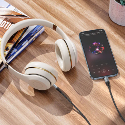 کابل دیتا Lightning به Jack 3.5mm نکسا مدل LX3 طول 1 متر
