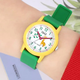 ساعت مچی بچگانه کیو اند کیو مدل V23A-010VY طرح زرافه