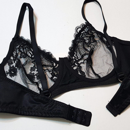 ست شورت و سوتین زنانه کارنا رز مدل فنردار کد 5167-5007 رنگ مشکی