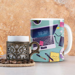 ماگ لاژید مدل اسم معین طرح لپ تاپ و میزکار