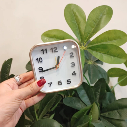 ساعت عقربه‌ ای رومیزی مدل CY2109