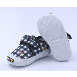 کفش نوزادی مدل سوتی طرح ستاره کد C-8486