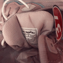 کفش پیاده روی زنانه ال سی وایکیکی مدل طبی استپ دار