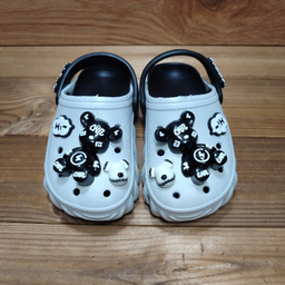 صندل بچگانه کراکس زیتون مدل فلای رنگ مشکی طوسی