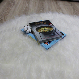 فرش ماشینی شاران هوم طرح خز پرز بلند مدل اسفنج دار زمینه سفید