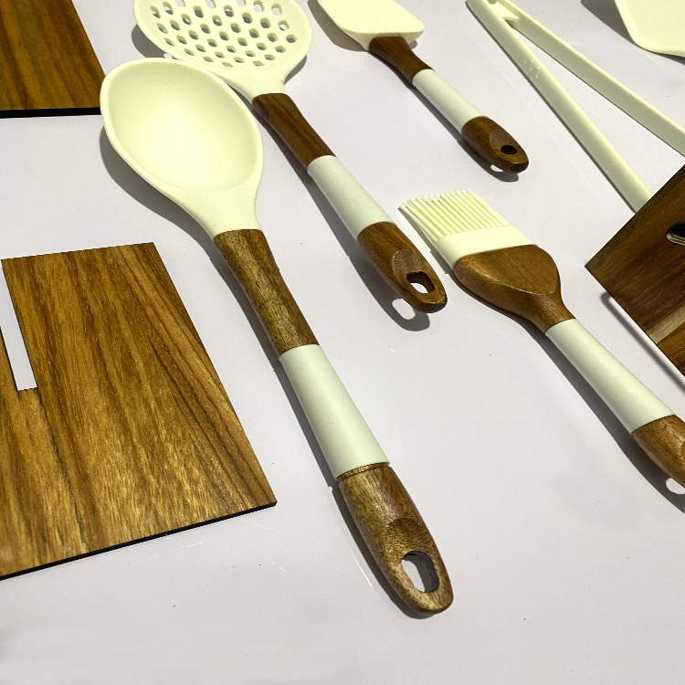 سرویس کفگیر و ملاقه 10 پارچه آرو مدل TR-6222