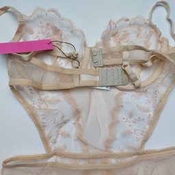 بادی زنانه برتا کد 2300C رنگ کرم