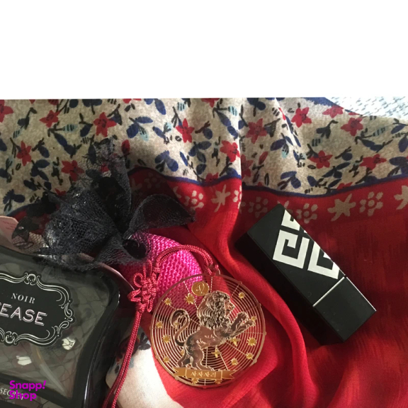 آویز گردنبند طرح نماد ماه مرداد کد BM 5