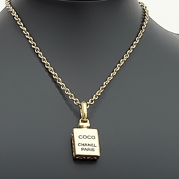 آویز گردنبند طلا 18 عیار زنانه مدل Coco Chanel