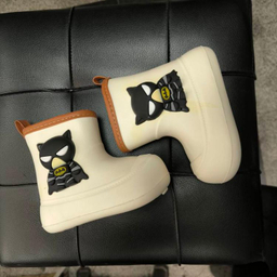 بوت پسرانه پایون مدل بتمنی ویانزا رنگ شیری