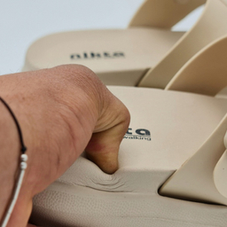 صندل زنانه نیکتا مدل تک سگک کد 731 رنگ نسکافه ای