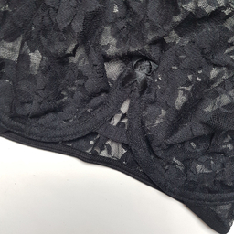 ست شورت و سوتین زنانه برتا مدل توری کد 1051M رنگ مشکی