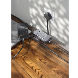 شارژر رومیزی 67 وات گرین لاین مدل GL-WC21