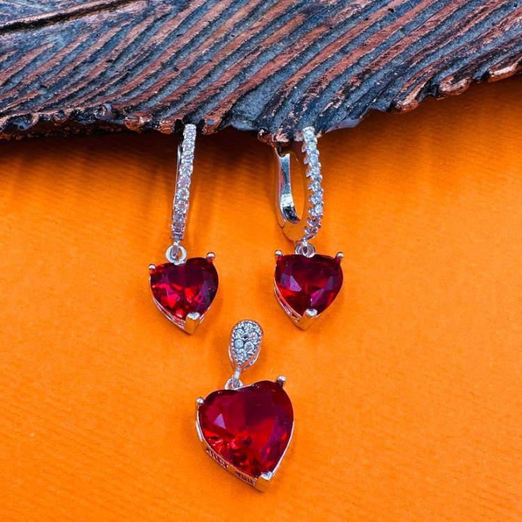 نیم ست نقره زنانه گیرا مدل قلب کد G990