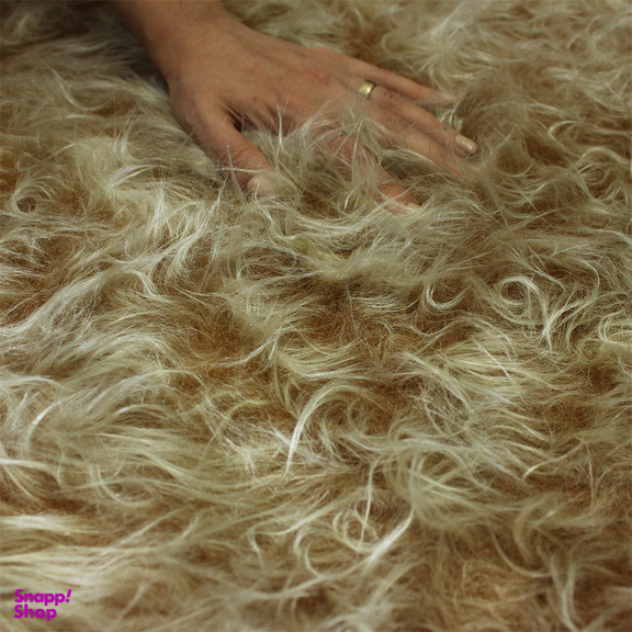 فرش ماشینی شاران هوم طرح خز پرز بلند فانتزی مدل اسفنج دار زمینه نسکافه ای