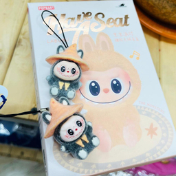 اسباب بازی شانسی طرح لبوبو مدل Have A Seat کد 07 به همراه آویز مجموعه 2 عددی