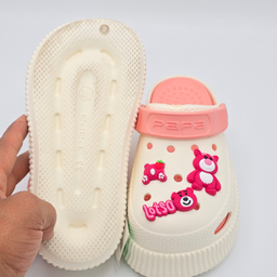 صندل بچگانه پاپا مدل کراکس کد 5863 رنگ کرم قرمز