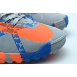 کفش فوتبال پسرانه مدل C-8788 رنگ طوسی