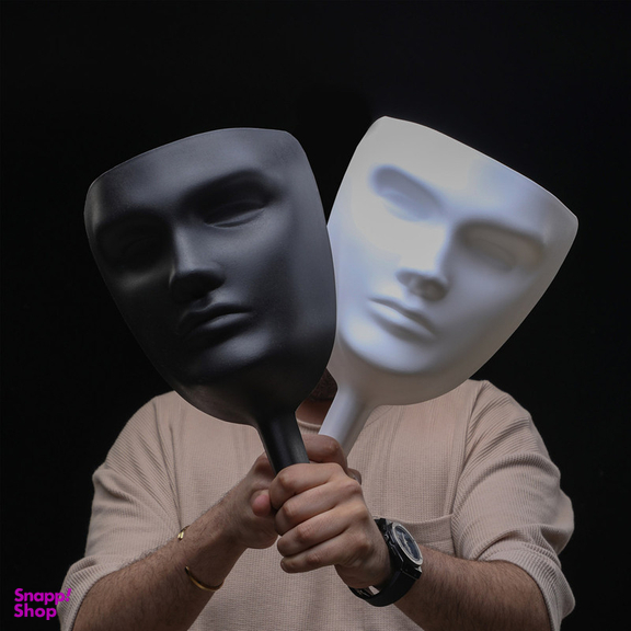 ماسک ایفای نقش مدل مافیا به همراه نشان تایید و عدم تایید