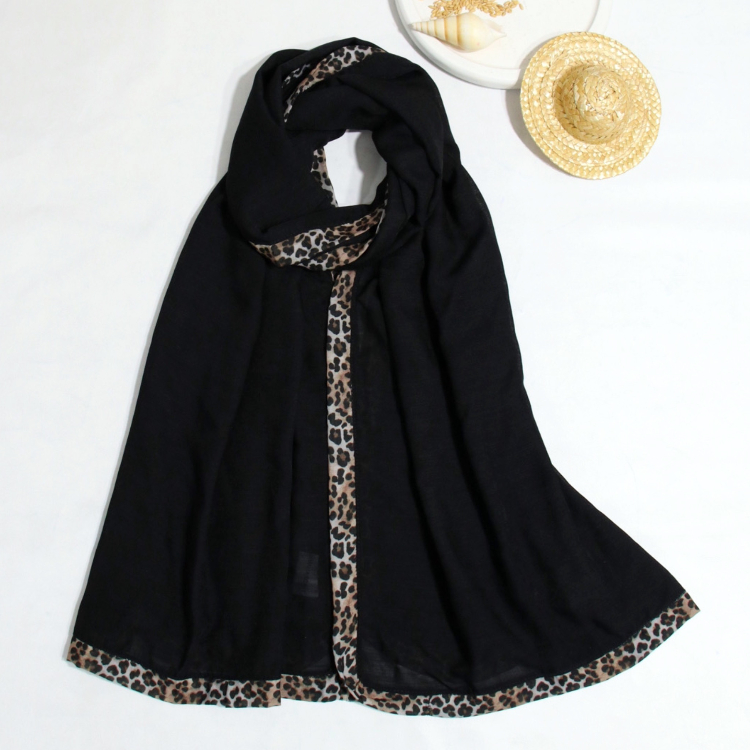 شال زنانه مدل حاشیه پلنگی کد ana9080