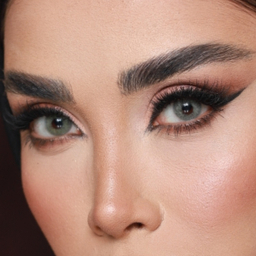 لنز رنگی سالیانه هرا شماره 6 کد SCA210 رنگ سبز طوسی روشن