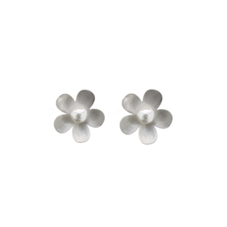 گوشواره زنانه مدل بابونه همراه مروارید مات کد 332