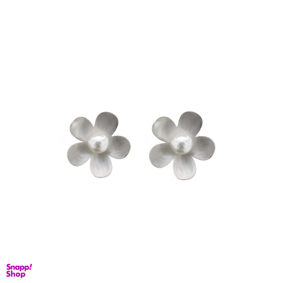 گوشواره زنانه مدل بابونه همراه مروارید مات کد 332