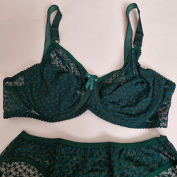 ست شورت و سوتین زنانه ژوبین طرح ستاره کد 02 رنگ سبز تیره