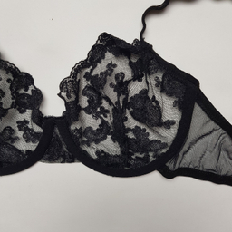 ست شورت و سوتین زنانه برتا مدل توری کد 2020SQ رنگ مشکی