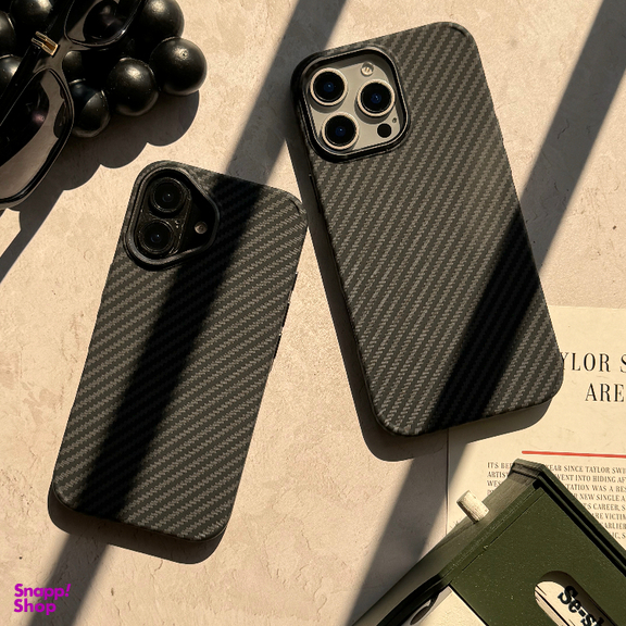 قاب گوشی موبایل کیو سریز کربن مات مناسب برای اپل iPhone 16 Pro