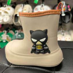 بوت پسرانه مدل ویانزا بتمن رنگ کرم