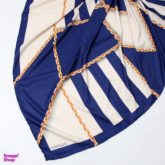 روسری زنانه آنالیا مدل ابریشم دست دوز طرح زنجیری کلاسیک کد ana-2821