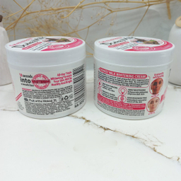 کرم مرطوب کننده ووکالی مدل شیر الاغ حجم 150 میلی لیتر