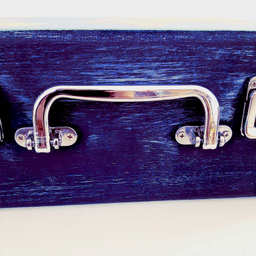 جعبه هدیه چوبی مدل چمدان طرح خطاطی کد WS128