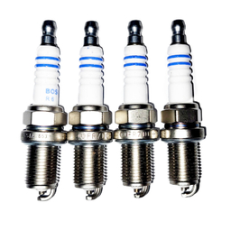 شمع خودرو بوش مدل تک پلاتین پایه کوتاه کد FR7DC (+8) Germany بسته 4 عددی