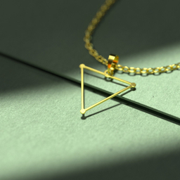 گردنبند طلا 18 عیار زنانه مدوپد مدل مثلث کد F3-1-1267