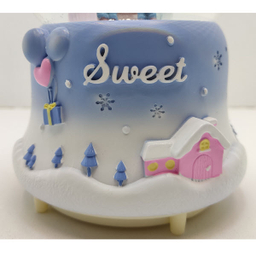 گوی موزیکال مدل پمپی و گردان طرح داستان عاشقانه برفی