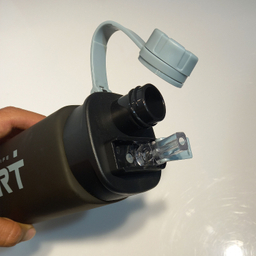 قمقمه مدل نی دار کد NEW 2025 گنجایش 0.7 لیتر