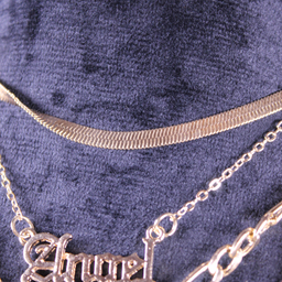 گردنبند زنانه مدل آریا چند رج طرح خورشید و ماه کد 01