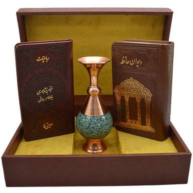 دیوان حافظ و خيام و بابا طاهر انتشارات هلیا همراه گلدان مسی فیروزه