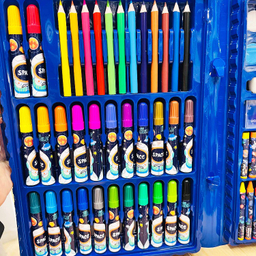 بسته لوازم تحریر مدل فضانورد کد 80 مجموعه 86 عددی