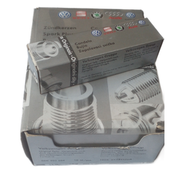 شمع خودرو ان جی کی کد 06H90504 بسته 4 عددی